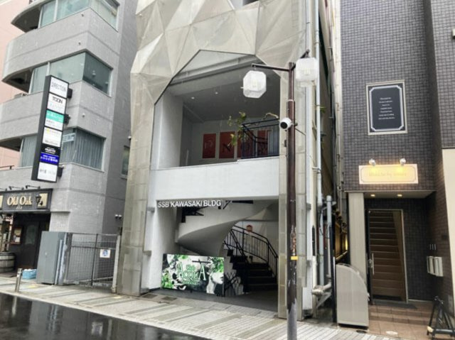 SSB川崎ビルのエントランス