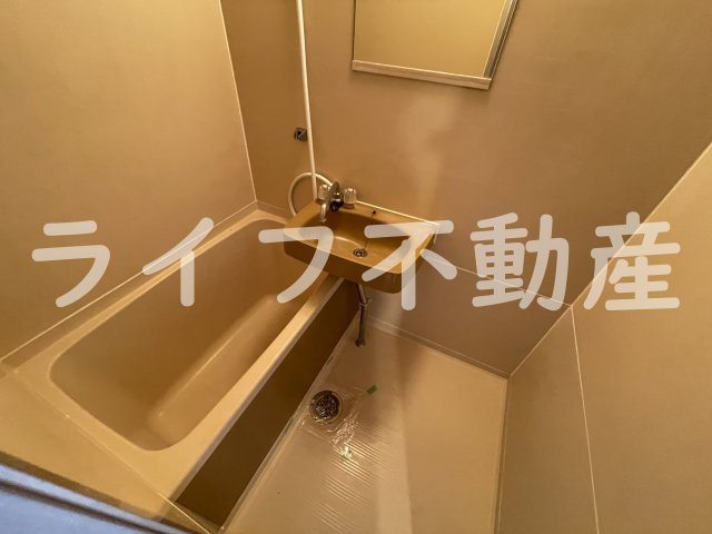シャトレ小阪の浴室|お風呂です