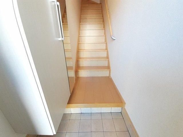 マルシェＦの玄関|ゆったりとした玄関です