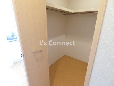 【収納】 | ヴィジュラＡ | ウォークインクローゼットでお荷物もすっきり収納。