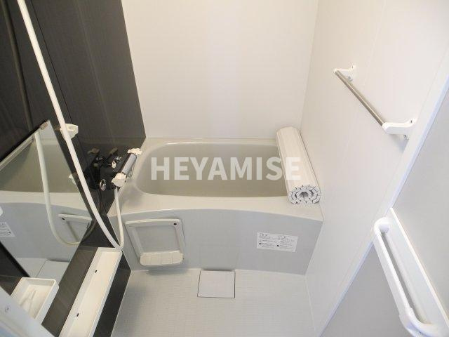 デ・クメール西小路の浴室