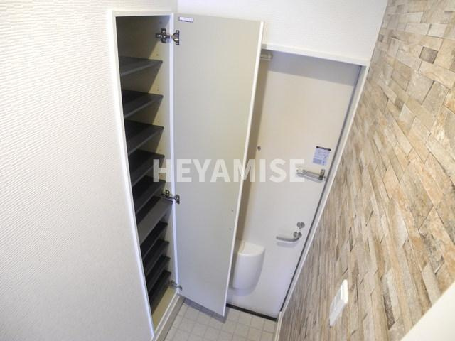 modern palazzo多良見の玄関