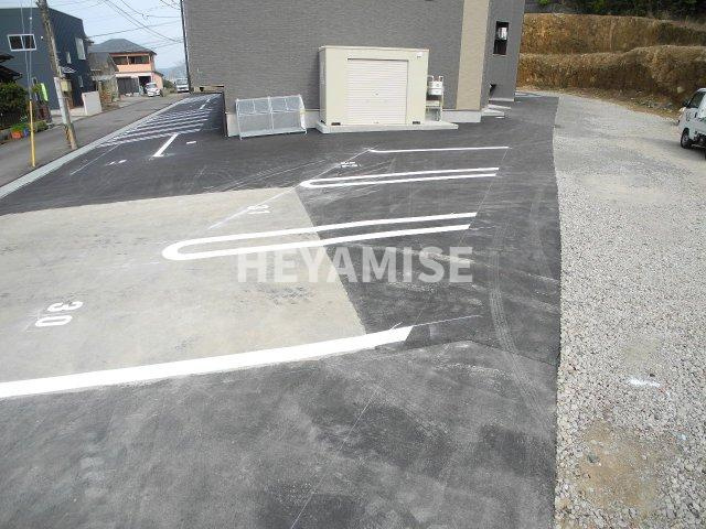 エルモーサ・ドゥの駐車場