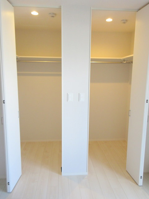 へーベルメゾン豊四季の設備|★室内物干し、防犯シャッター★