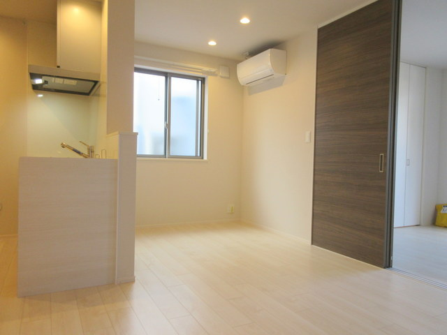 へーベルメゾン豊四季の居間・リビング|★角部屋2面採光★