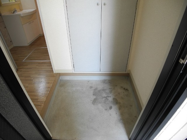 ヴィレスト椿の玄関|※1階の内装写真です※