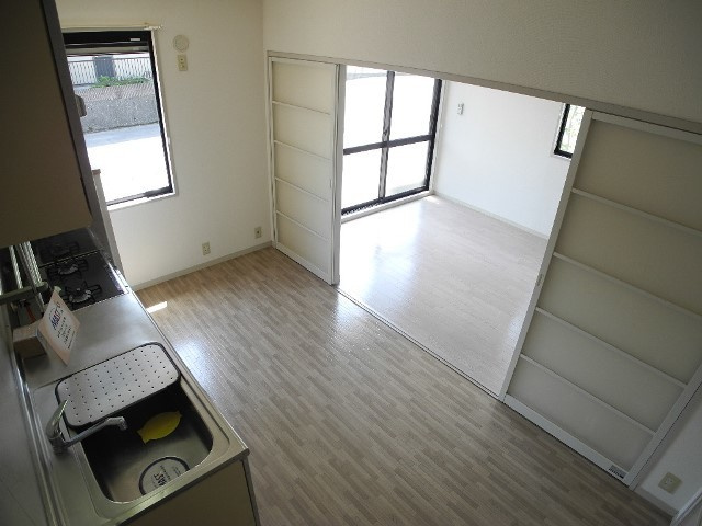 ヴィレスト椿の居間・リビング|※1階の内装写真です※