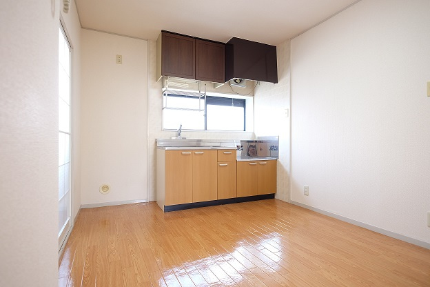 アンビション旭Ｂ棟のキッチン|ダイニングからの写真です