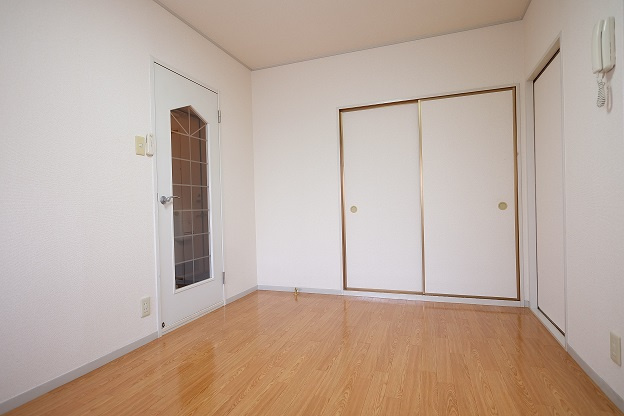 アンビション旭Ｂ棟の居間・リビング|ダイニングです