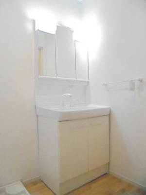 【独立洗面台】 | セレノＡ | 朝の支度にも助かる、独立の洗髪洗面化粧台