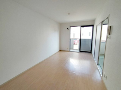 【居間・リビング】 | シンフォニックガーデンC棟