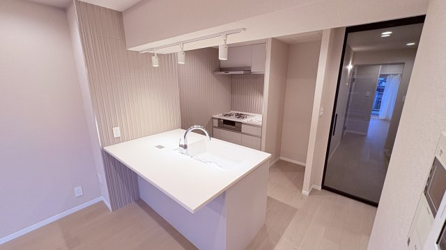 ★仲介手数料半額★ドミール高輪（新規リフォーム済みの２面バルコニー付き2LDK）の居間・リビング