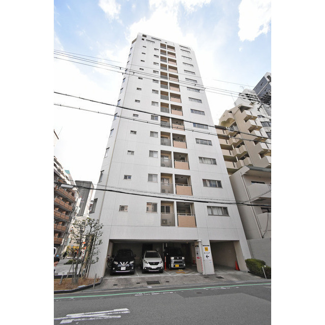 アーデンタワー北堀江の外観