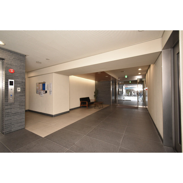 アーデンタワー北堀江の居間・リビング