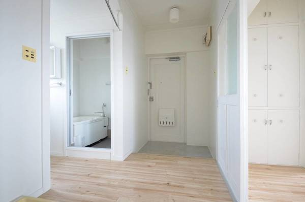 ビレッジハウス希望ヶ丘1号棟の玄関|ビレッジハウスの同一物件・同一タイプの間取りの写真です