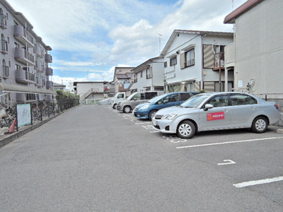 敷地内駐車場(空き要確認)