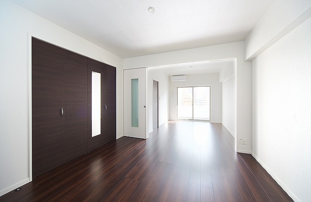 エンクレスト大手門Ⅲの居間・リビング