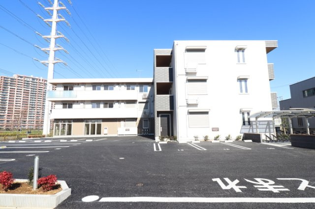 フェリーチェおおたかの森Ⅱの駐車場|駐車場