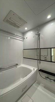 オーベル三軒茶屋ディーアールの浴室|ゆったりとお過ごしいただけるバスルームです。心と身体の疲れを癒してくれる安らぎの空間