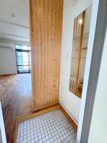 シティハイム　２１の玄関|★玄関に嬉しい姿見つき★