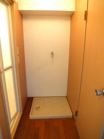 レオパレスサンライズの玄関