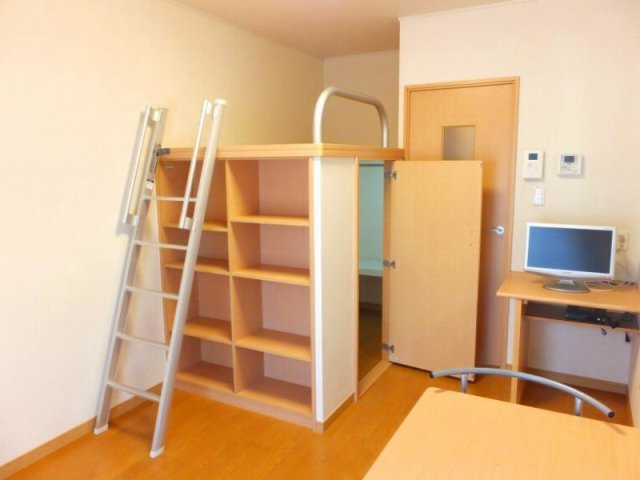 レオパレスフェリキタス花園の寝室