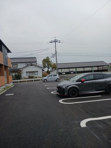 バルカロールの駐車場