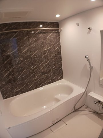 ムーンヴェルジュ　Ｅの浴室