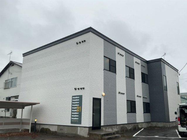 レオパレスダービーの外観