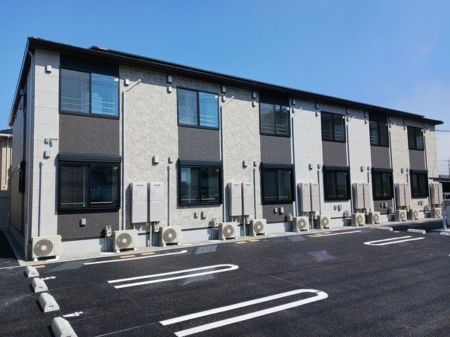 ｇｌｉｓｔｅｎ　ｃｏｕｒｔ