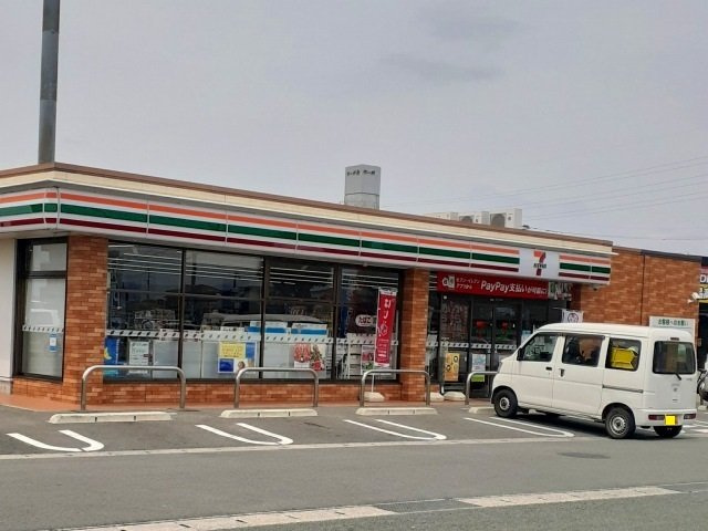 ヴィヴィアン・ベルＢの周辺|s-セブンイレブン菊陽堺松店まで620m