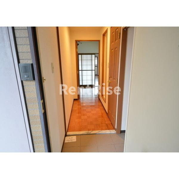 グランデージJUNの玄関