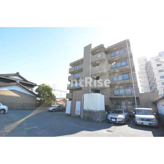 グランデージJUNのエントランス