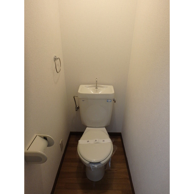 フロンティアⅢ　E棟のトイレ