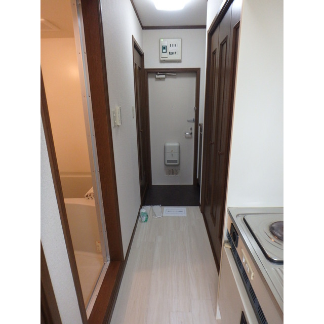 フロンティアⅢ　E棟の玄関