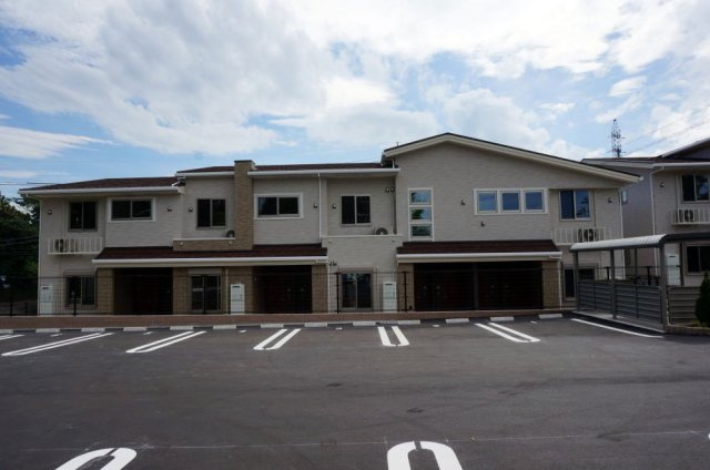 フローラ大小路Ａ