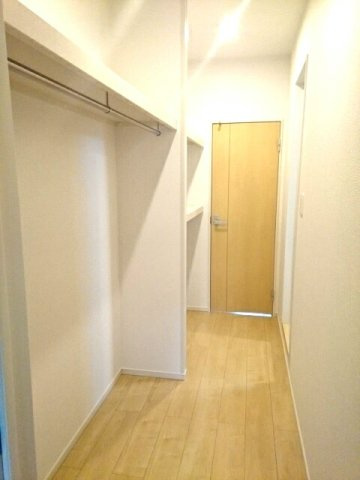 フローラ大小路Ａの収納