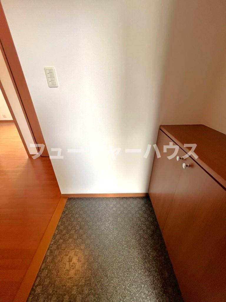 グランシャリオ　Ｄの玄関|※D101号室の画像です
