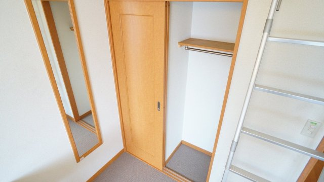 レオパレスフォレストいずみの内装