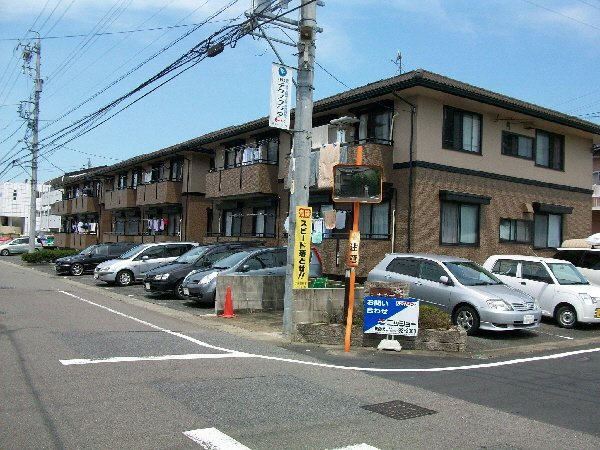 サンディーヌの外観