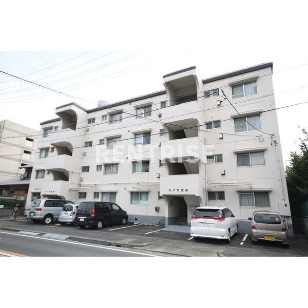 ハイツ北出 A棟のエントランス