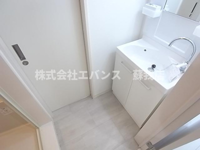 【その他】 | フォルビテッツァ星久喜 | 明るい洗面所です