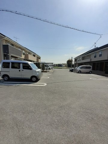 ベル・ブローテⅡの駐車場