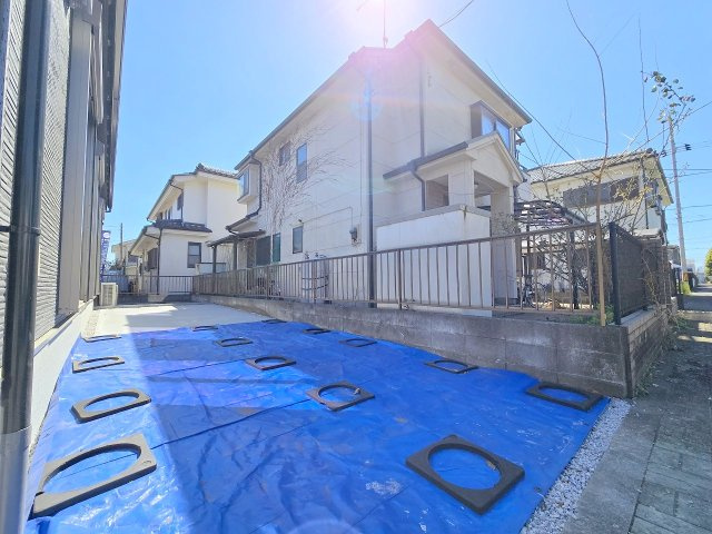 青梅市新町７丁目　新築平家戸建全1棟の駐車場