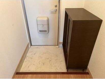 Ｓｕｒｐｌｕｓ　Ｔｗｏ与八杁の玄関