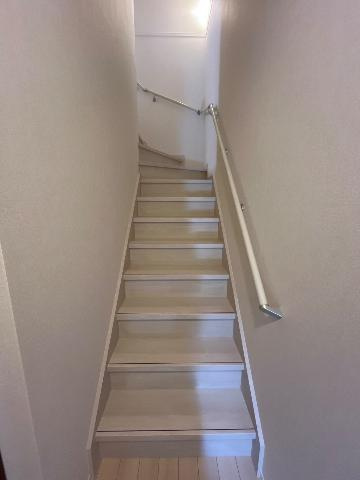 オーシャンアイランドⅡの内装|階段