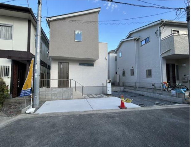 広島市佐伯区五日市中央２丁目の一戸建ての外観