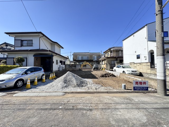 新築　前橋市朝倉町四丁目-１期　LIGNAGE　１号棟の駐車場|現地写真　駐車スペースは並列2台分可能です！
