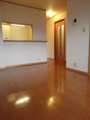 【居間・リビング】 | プラシードカーサＡ | おしゃれな居間です