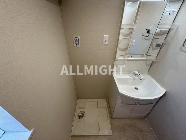 稲城市東長沼の賃貸マンションのトイレ|別部屋参考写真